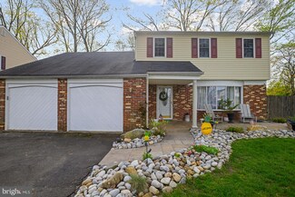 701 Fairbridge Dr, Fairless Hills, PA 19030