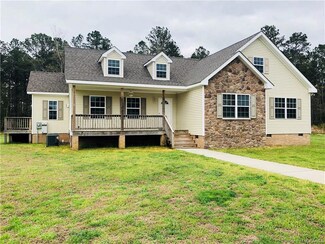 5500 Hollybush Rd, Dendron, VA 23839