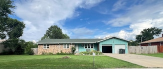 1813 S J St, Rogers, AR 72756