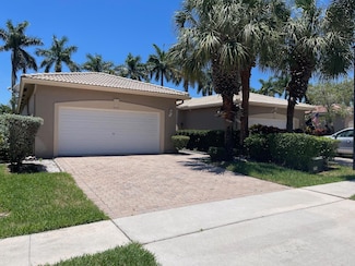 9675 Crescent View Dr N, Boynton Beach, FL 33437