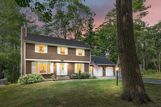 8 Rocky Hill Rd, Scarborough, ME 04074