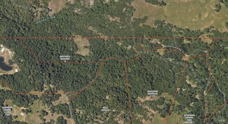 38401 Upper Rd, Willits, CA 95490