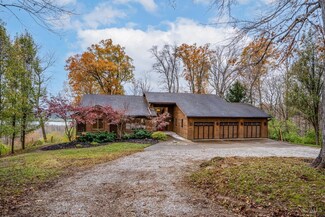 25 Locust Hill Rd, Cincinnati, OH 45245