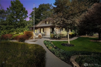 805 E Linden Ave, Miamisburg, OH 45342
