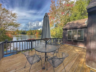 13 Lakeside Dr, Newport, NH 03773
