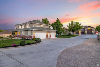 2859 Country Classic Dr, Riverton, UT 84065