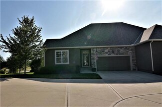 16867 S Bradley Dr, Olathe, KS 66062