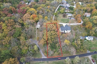 19W680 Dystrup Rd, Lemont, IL 60439