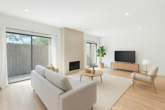 3208 Colorado Ave Unit 3, Santa Monica, CA 90404