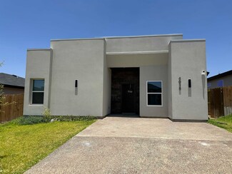 4018 Ave Fenix Dr, Laredo, TX 78046