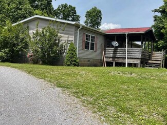 266 Crestridge Heights Rd, Bluefield, WV 24701