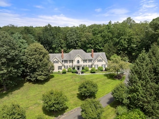 62 Sherwood Dr, Easton, CT 06612