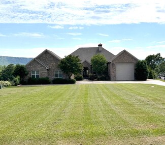 50 Emerald Ln, Greers Ferry, AR 72067