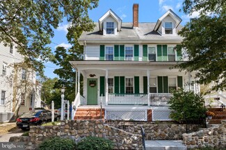 219 Pine St, Mount Holly, NJ 08060