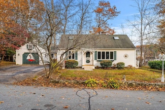 19 Mcgrath Rd, Pelham, NH 03076