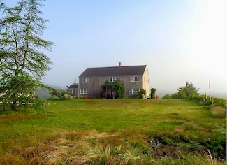 163 Middle Rd, North Haven, ME 04853