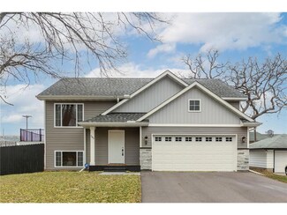 783 High St, Newport, MN 55055