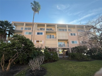 1005 Gulf Blvd Unit 304, Indian Rocks Beach, FL 33785