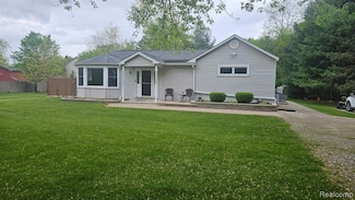 27905 Haas Rd, Wixom, MI 48393