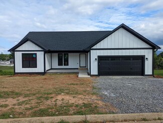 735 Tuckahoe View Trail, Kodak, TN 37764