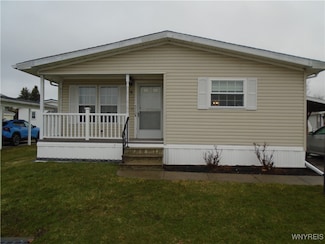 9 Juniper Ln, Buffalo, NY 14227