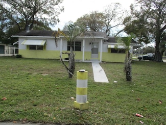 229 Osceola Ave, Fort Pierce, FL 34982
