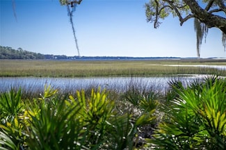 132 Crane Island Dr, Fernandina Beach, FL 32034