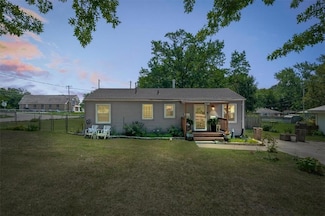 8301 Spring Valley Rd, Raytown, MO 64138
