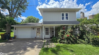 311 N Lake St, Lake Mills, IA 50450