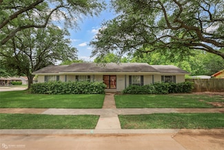 2007 Venus Dr, Bossier City, LA 71112