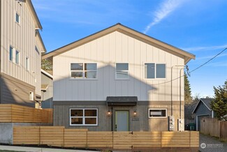 2703 NE 54th St, Seattle, WA 98105
