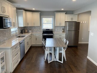 50798 Carpenters Point Ln, Elysian, MN 56028
