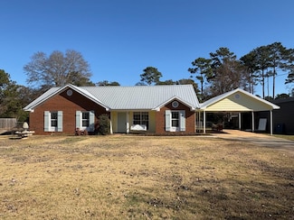 128 Cuaneta Dr, Leesburg, GA 31763
