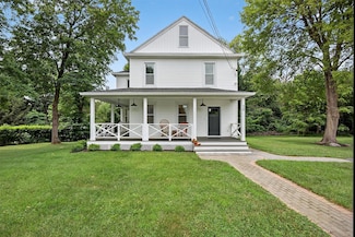39 Frost Ln, Cornwall, NY 12518