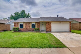300 Green Canyon Dr, Mesquite, TX 75150