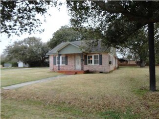 1000 N Lejeune Ave, Kaplan, LA 70548