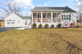 6969 E Lake Rd, Ovid, NY 14521