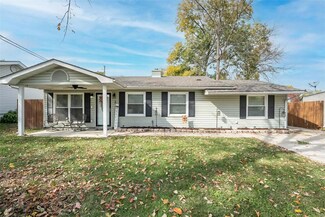 2 Bluegrass Ln, Saint Peters, MO 63376