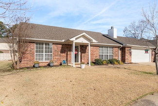 1005 S German Ln, Conway, AR 72034