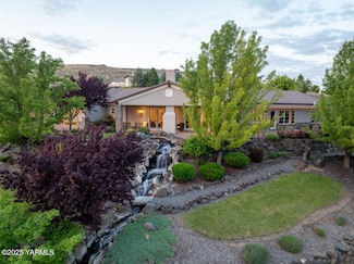 305 Mountain Shadows Place, Yakima, WA 98908