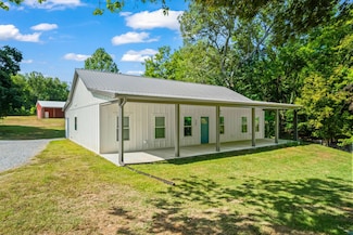 3389 Anderson Rd, Cedar Hill, TN 37032