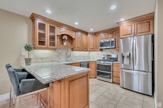 1576 E 6430 S Unit 18, Salt Lake City, UT 84121