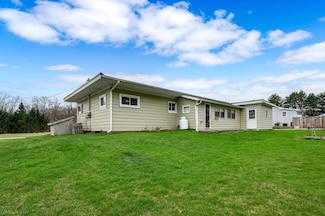 1419 Branchton Rd, Hilliards, PA 16040