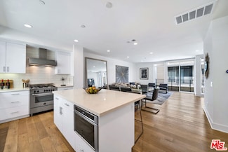 1406 N Stanley Ave, Los Angeles, CA 90046