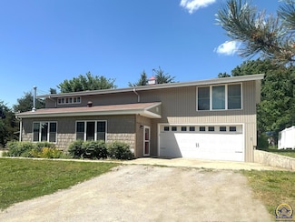 8326 SW 77th St, Auburn, KS 66402
