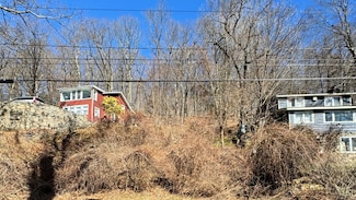 3 Bogus Hill Rd, New Fairfield, CT 06812
