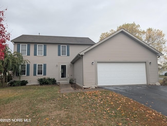 10453 White Oak Dr, Perrysburg, OH 43551