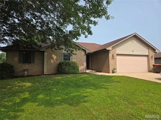 1217 Quail Valley Cir, Lebanon, MO 65536