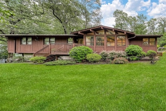 78 College Rd, Monsey, NY 10952