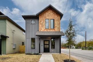 1659 Center St, San Antonio, TX 78202